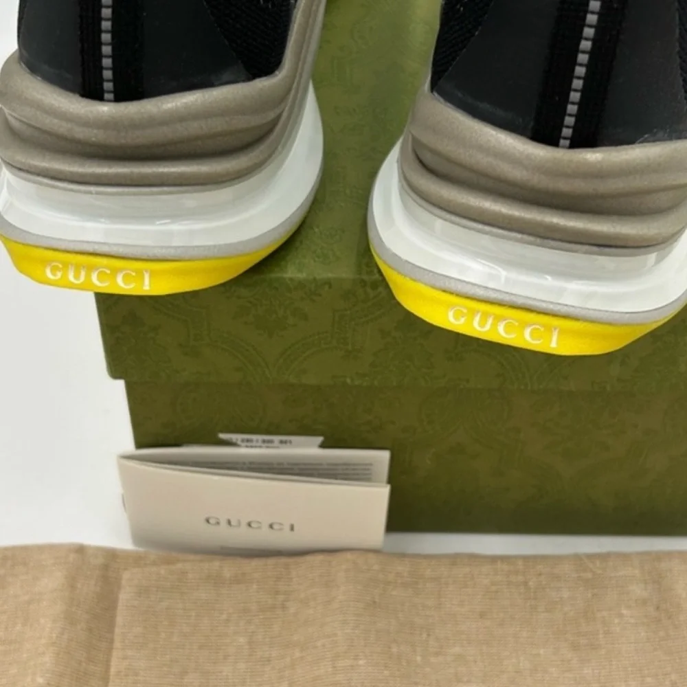 Women’s Gucci GG RUN SNEAKERS . Size 11 - Picture 4 of 7